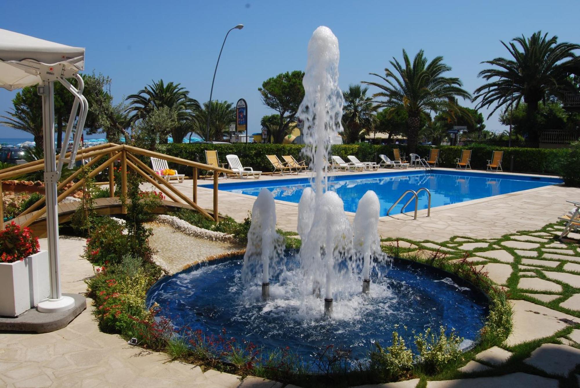 Hotel Costa Verde Tortoreto Esterno foto